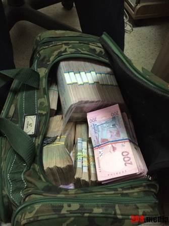 В Киеве главу конвертационного центра оштрафовали на 2,5 тысячи гривен