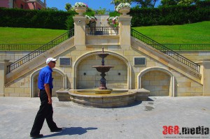 Одесские пляжи «Золотого берега»: чистая набережная, захваченные склоны и «наливайки» (фото)  