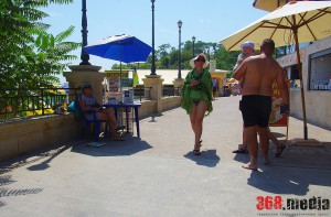 Одесские пляжи «Золотого берега»: чистая набережная, захваченные склоны и «наливайки» (фото)  