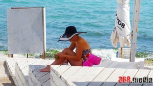 Одесские пляжи «Золотого берега»: чистая набережная, захваченные склоны и «наливайки» (фото)  