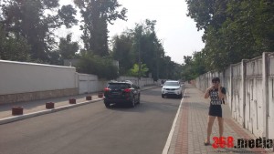 Работники Одесской обладминистрации нарушают правила на глазах у полиции (фото)  