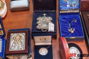 СБУ показала богатства харьковских налоговиков (фото)  