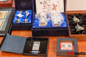 СБУ показала богатства харьковских налоговиков (фото)  