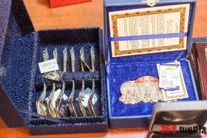 СБУ показала богатства харьковских налоговиков (фото)  