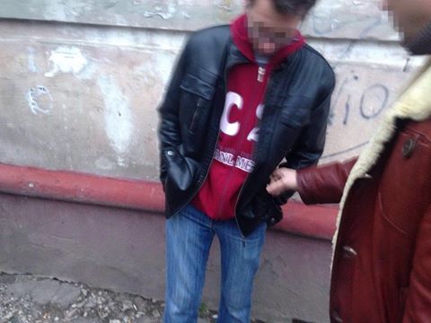 Таможенник из Северодонецка вымогал взятки у бизнесменов  