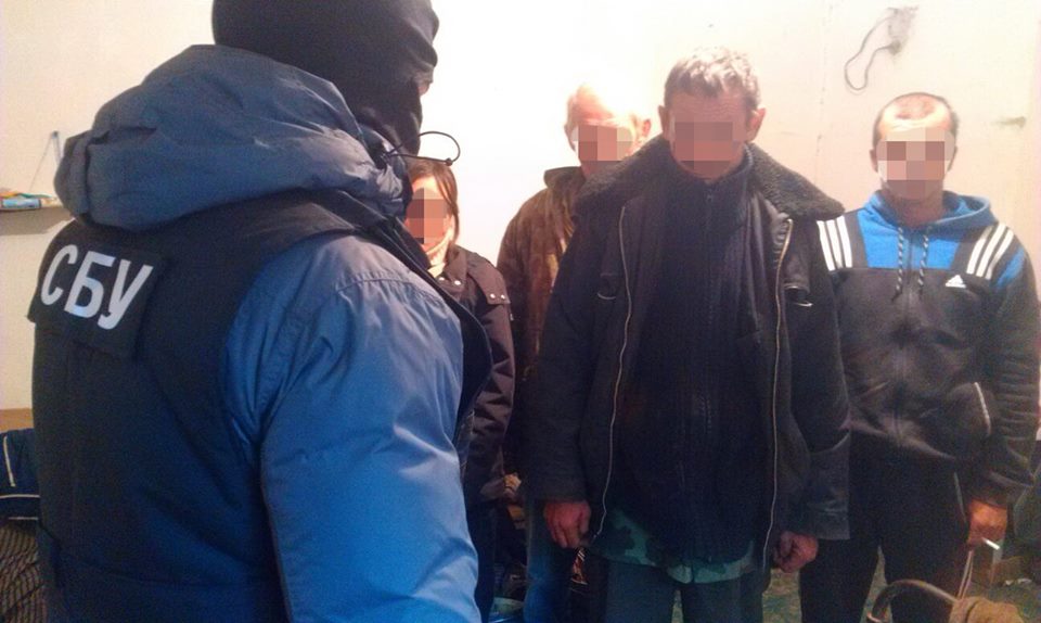 Винницкий фермер сделал сотню бездомных своими рабами  