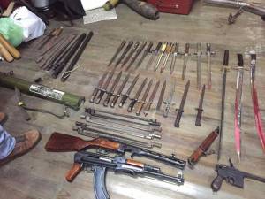 Главный полицейский Шостки скрывал свои богатства и арсенал  