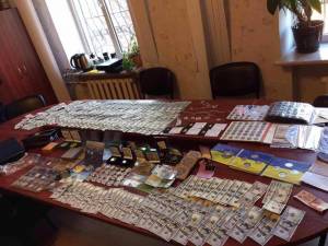 Главный полицейский Шостки скрывал свои богатства и арсенал  