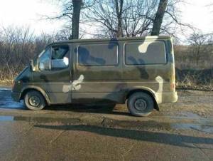 Водитель микроавтобуса вез в Киев 13 автоматов Калашникова  