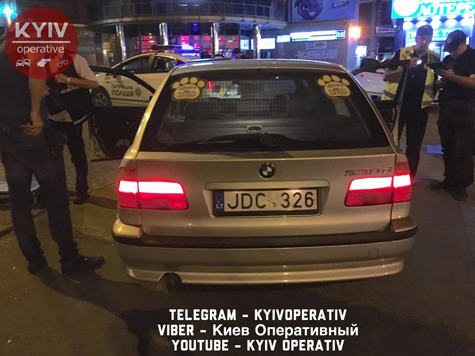В Киеве лихач на «еврономерах» устроил аварию с патрульными  