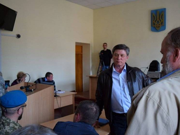 Экс-мэру Новомосковска дали три года за вымогательство  