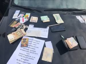 Во Львовской области на взяточничестве разоблачили еще троих таможенников  