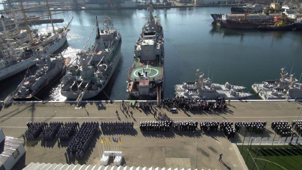 Кража топлива на Западной военно-морской базе: офицера заставили компенсировать убытки  