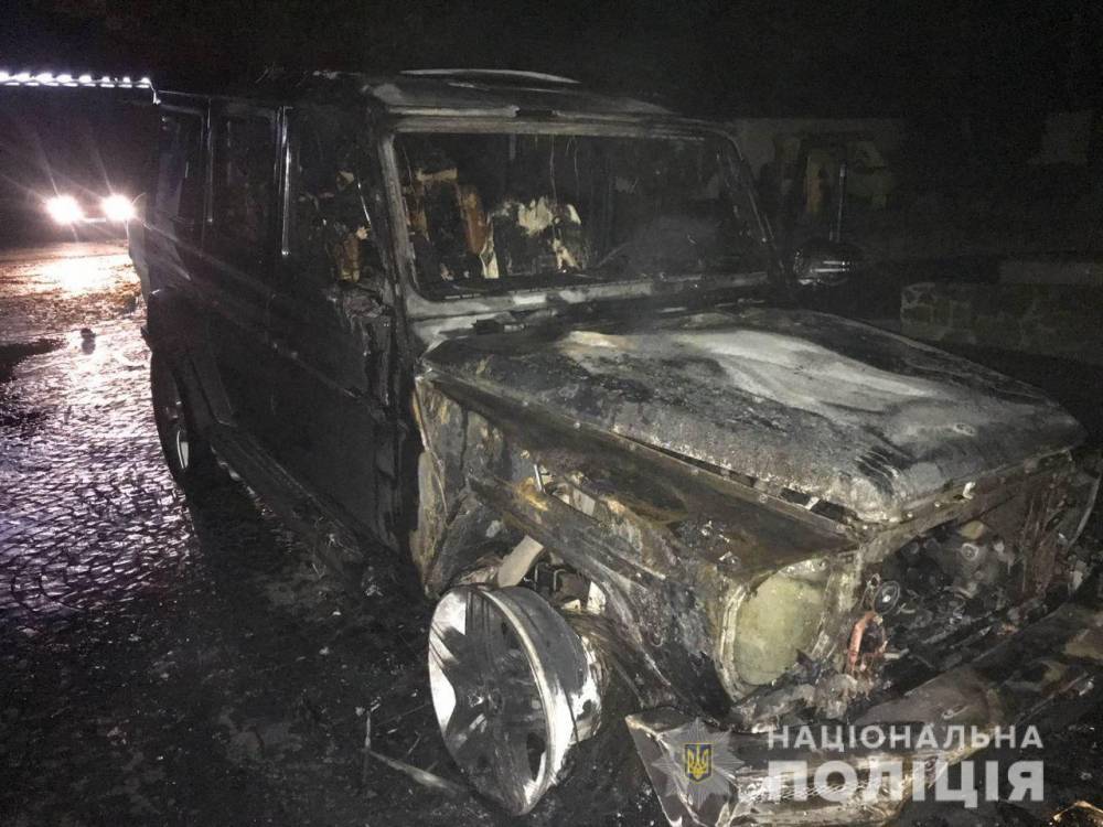 В Костополе депутату Ровенского облсовета сожгли элитную машину
