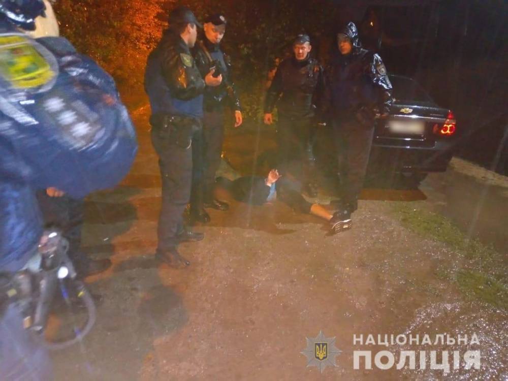 В Харькове военнослужащий угрожал жене гранатой  