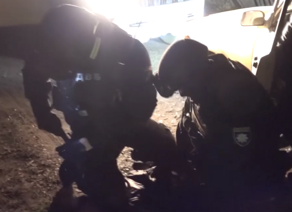 В Черкассах спецназ заблокировал банду наркоторговцев из бывших силовиков