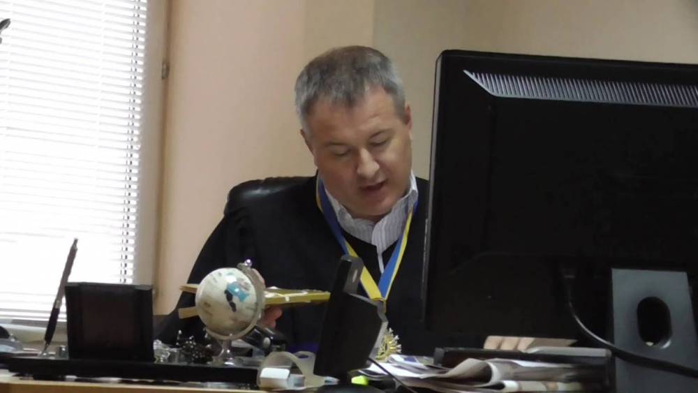 ВСП уволил судью по делу Януковича за решение взыскать с государства 148 млн гривен