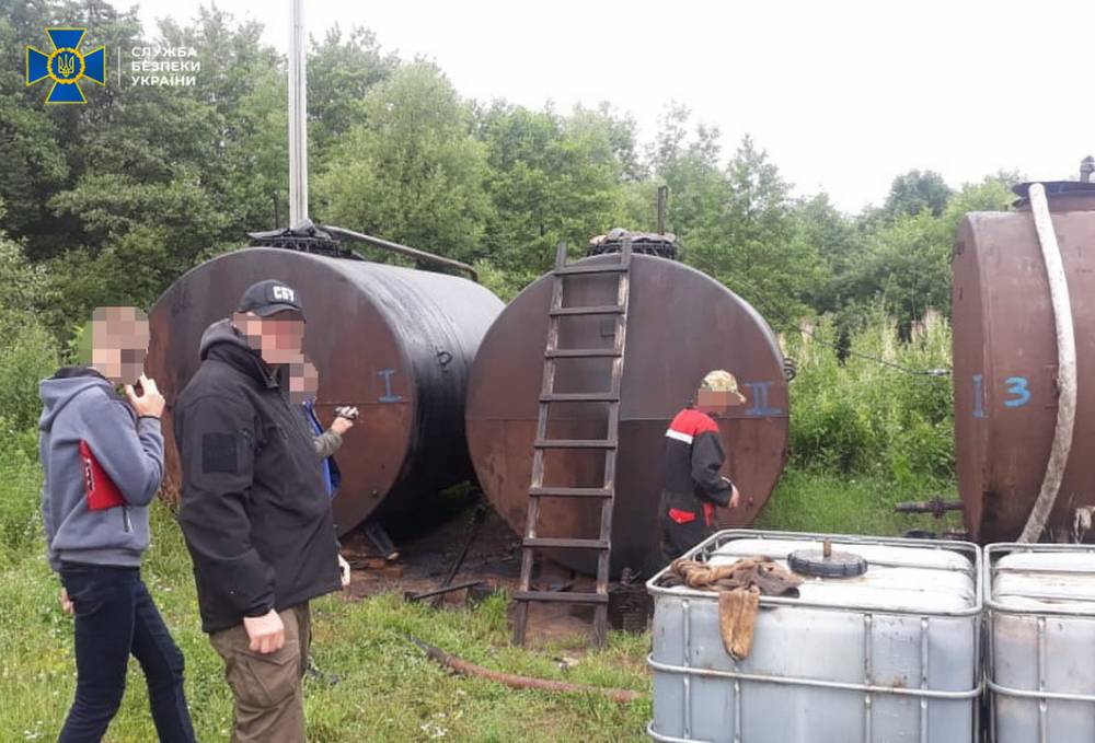 В Ивано-Франковской области незаконно добывали нефть из государственной скважины