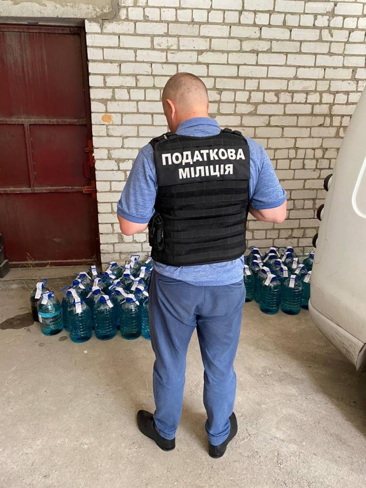 В Черкассах выявили незаконное производство спирта  