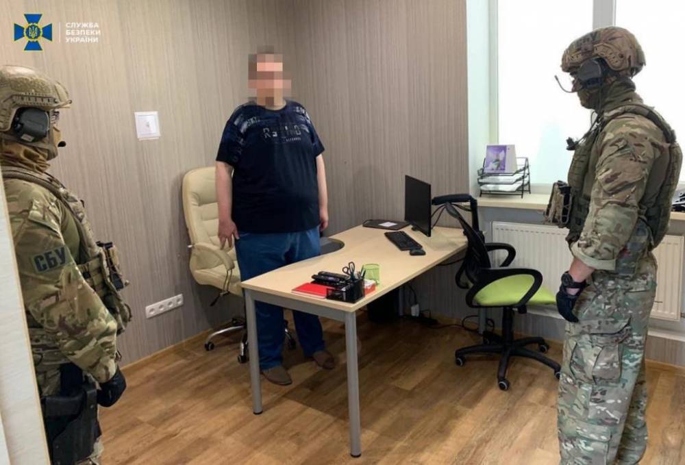 В Харькове участники банды под видом сотрудников СБУ вымогали деньги у бизнесмена  