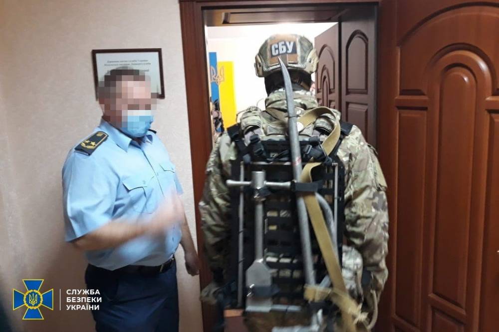 В СБУ раскрыли очередную схему коррупции руководства таможенной службы  