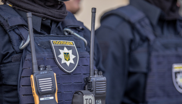 В Новгород-Северском экс-полицейского подозревают в незаконном проникновении в квартиру