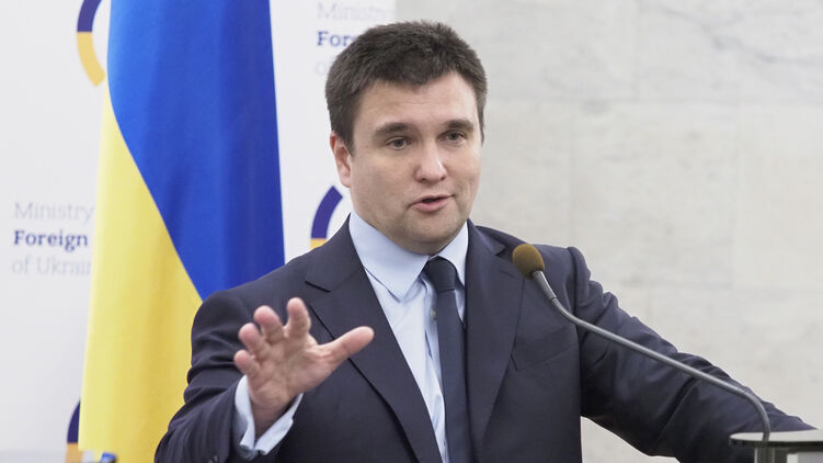 Экс-министр иностранных дел Украины оскандалился со знанием французского языка