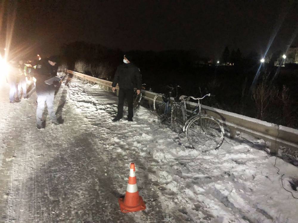 В Черниговской области водитель убил беременную женщину и скрылся  