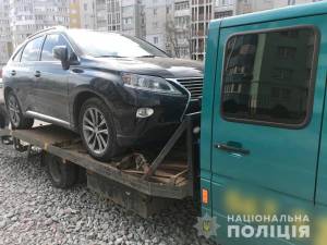 В Украине ликвидировали банду, вымогавшую деньги за возврат угнанных авто  