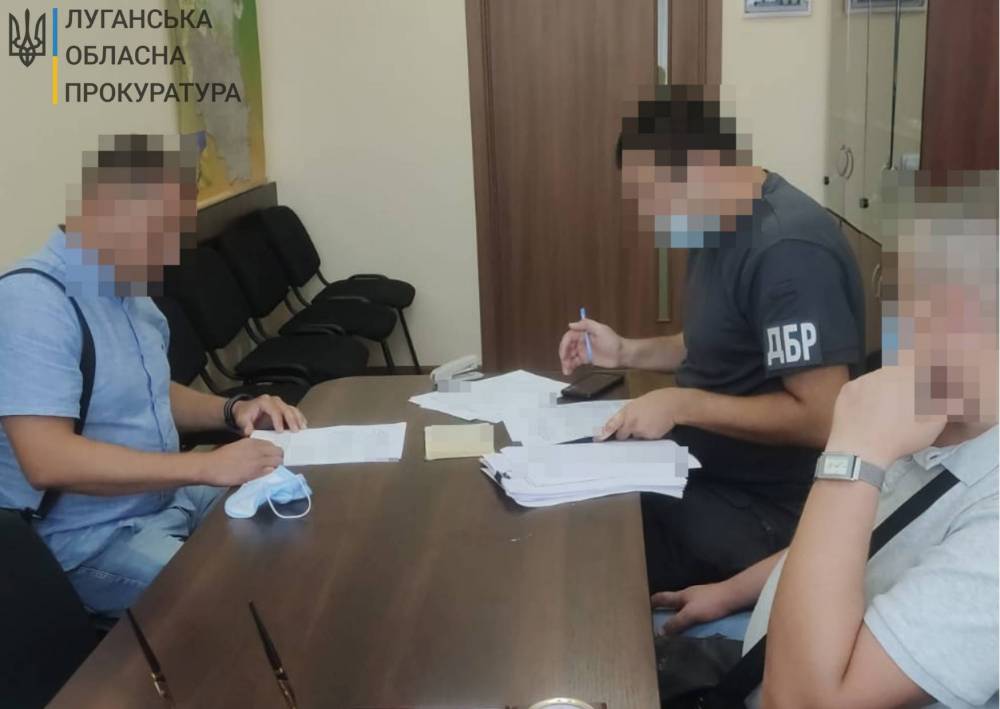 Экс-сотруднику луганской полиции вручили подозрение в халатности  