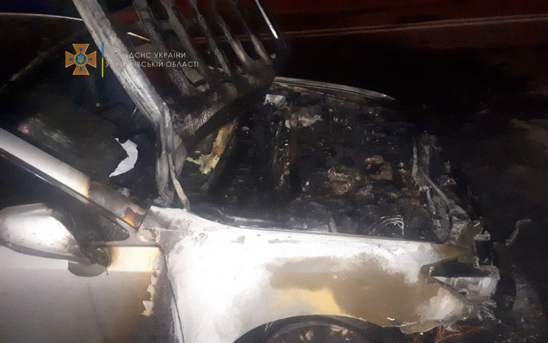 В Харькове сожгли автомобиль родственника топ-чиновника Офиса генпрокурора
