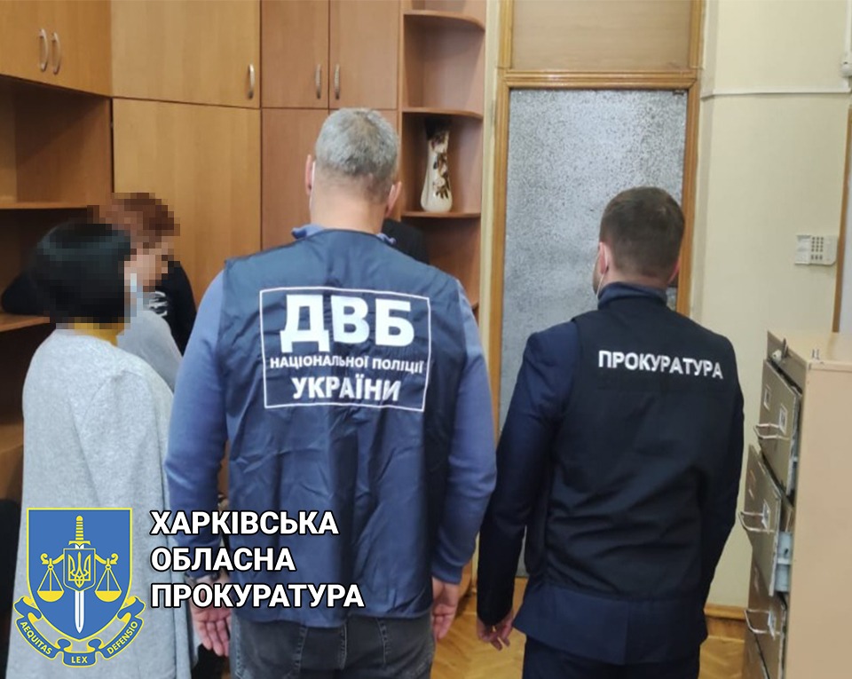 В Харькове начальник полицейского изолятора воровал зарплаты подчиненных  