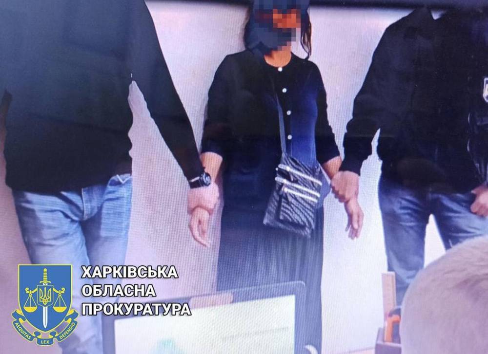 В Лозовой женщине дали 4,5 года за подкуп полицейского