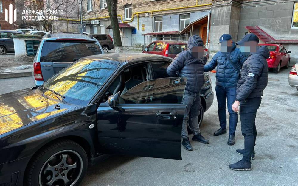 В Киеве чиновник Госгеокадастра вымогал 230 тысяч гривен