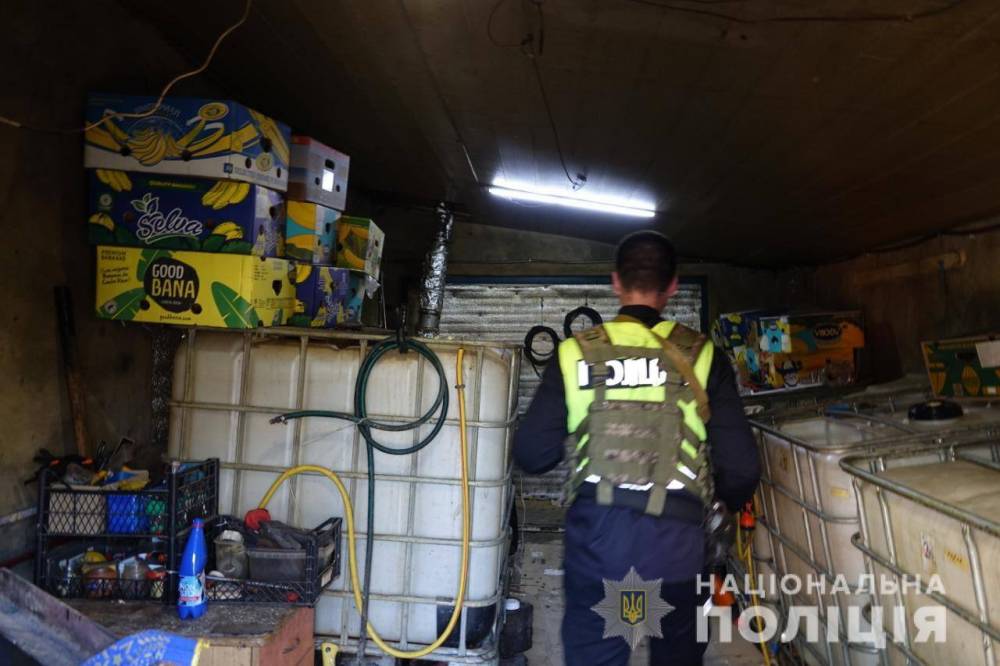 В Хмельницкой области ликвидировали подпольные водочные цеха
