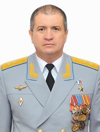 Уроженец Одессы отдал приказы бомбить Мариуполь с самолетов