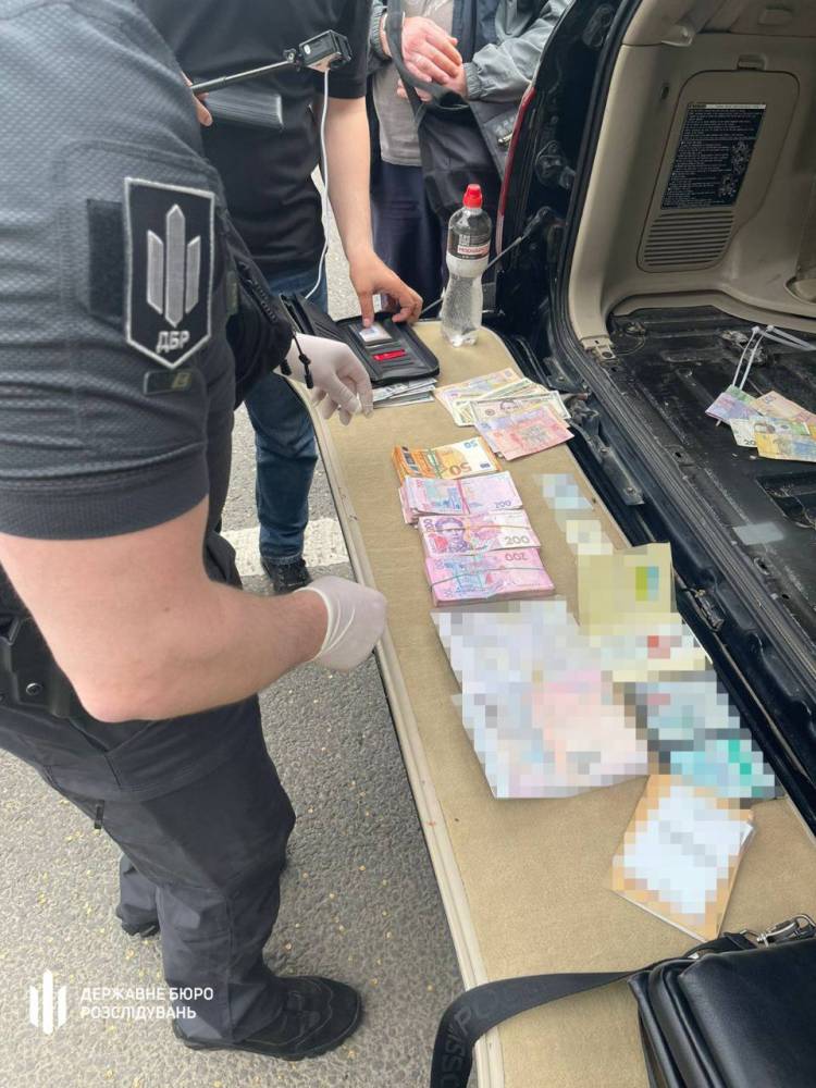 В Черновицкой области работник лесхоза помогал призывникам укрываться от армии  