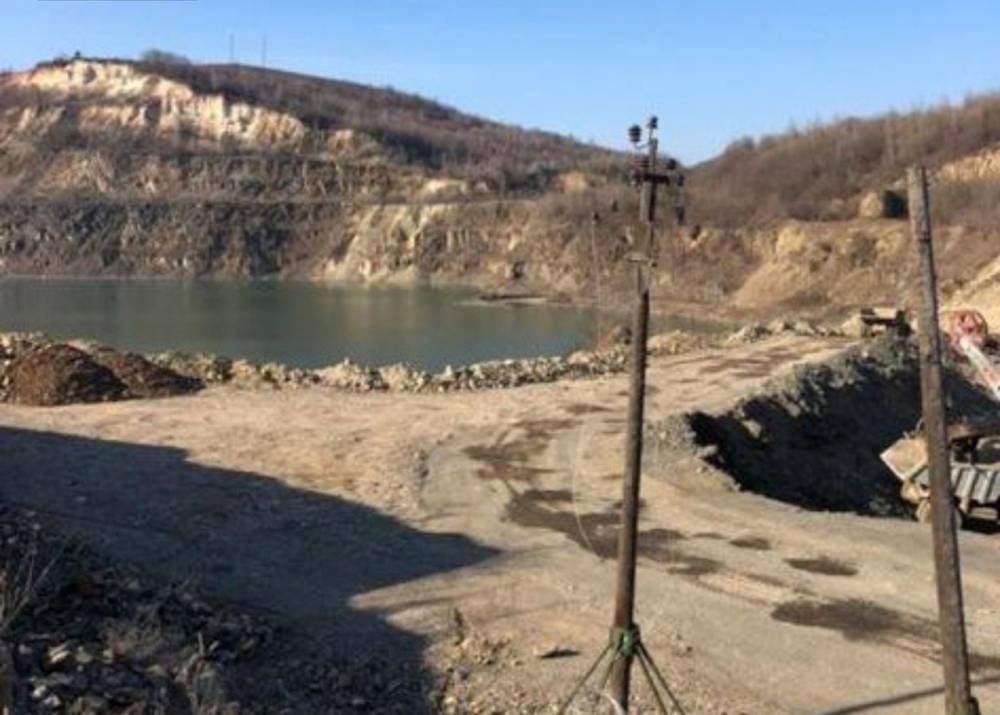 В Закарпатской области экс-директора предприятия подозревают в незаконной добыче ископаемых