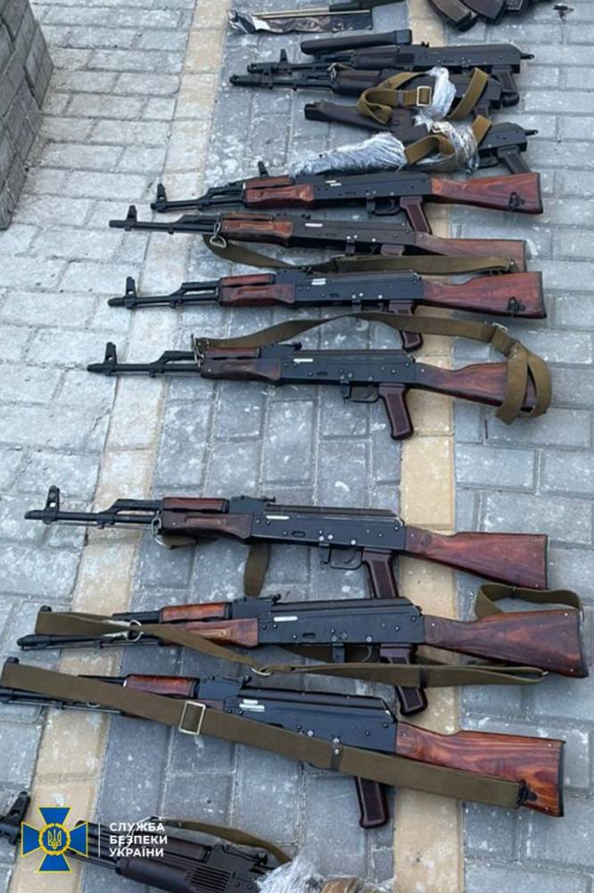 В Киеве задержали торговцев оружием, выдававших себя за полицейских  