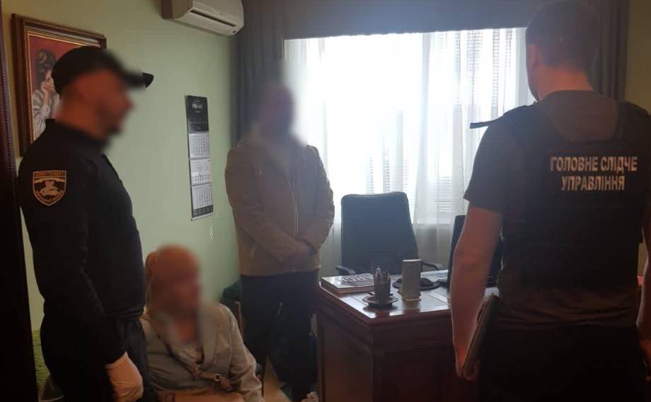 В Киеве коммунальщики присвоили 18,5 млн гривен на расчистке озера  