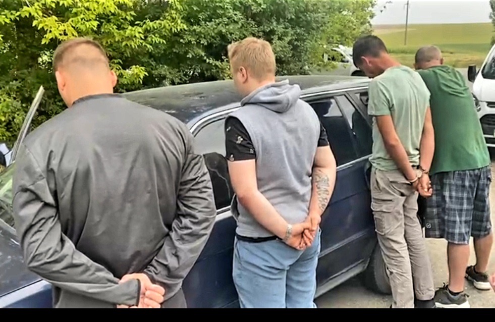 В Черновицкой области задержали организаторов незаконного перемещения через границу
