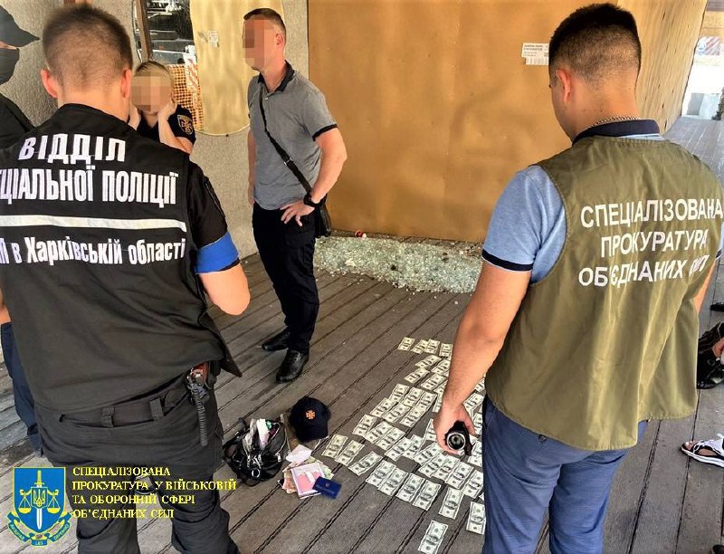В Харькове научный сотрудник ВУЗ вымогал 12 тысяч долларов  