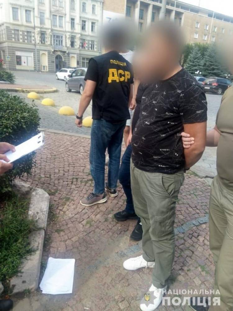 В Черновцах призывники скрывалась за границей под видом перевозчиков гуманитарных грузов  