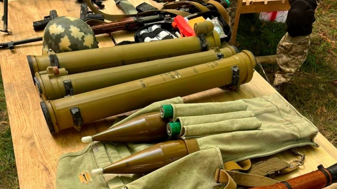 ГБР открыло дело из-за травмирования детей на выставке оружия в Чернигове