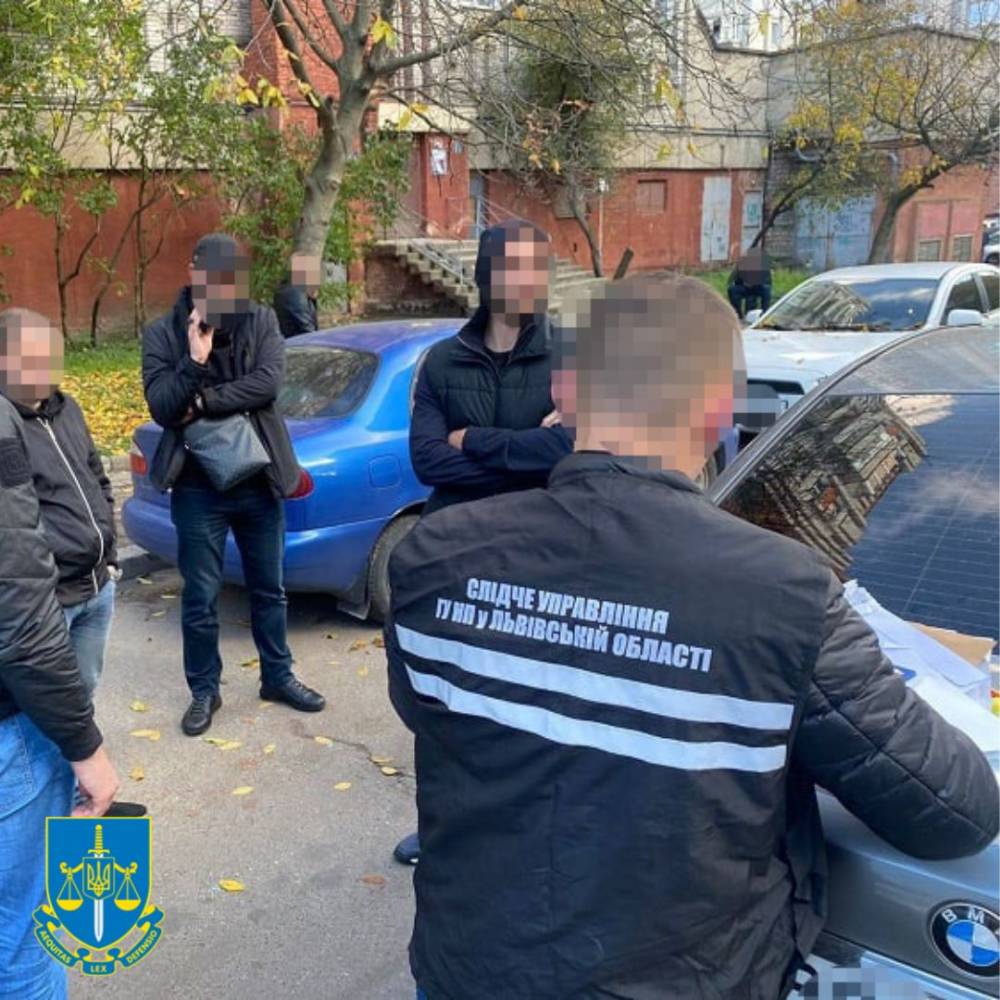 У Львові затримали чоловіка, котрий брав гроші за переправлення через кордон  