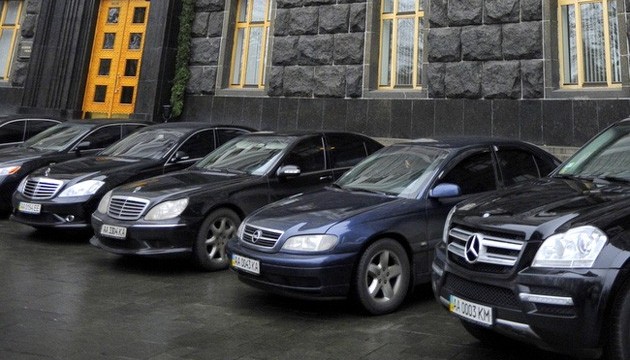 Верховна Рада витратить 550 тисяч гривень на ремонт автопарку