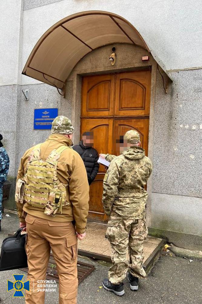 У Херсоні затримали автоперевізника, котрий допомогав окупантам  