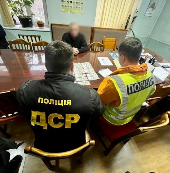 На Київщині затримали посадовця агентства рибного господарства