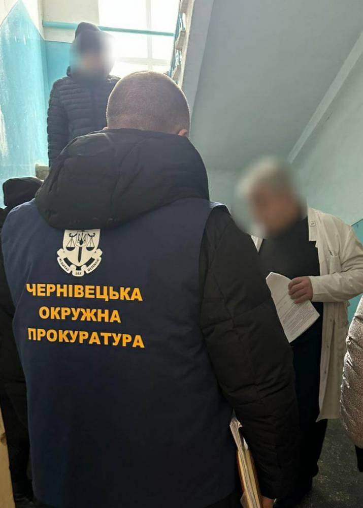 У Чернівецькій області на хабарі затримали голову військово-лікарської комісії