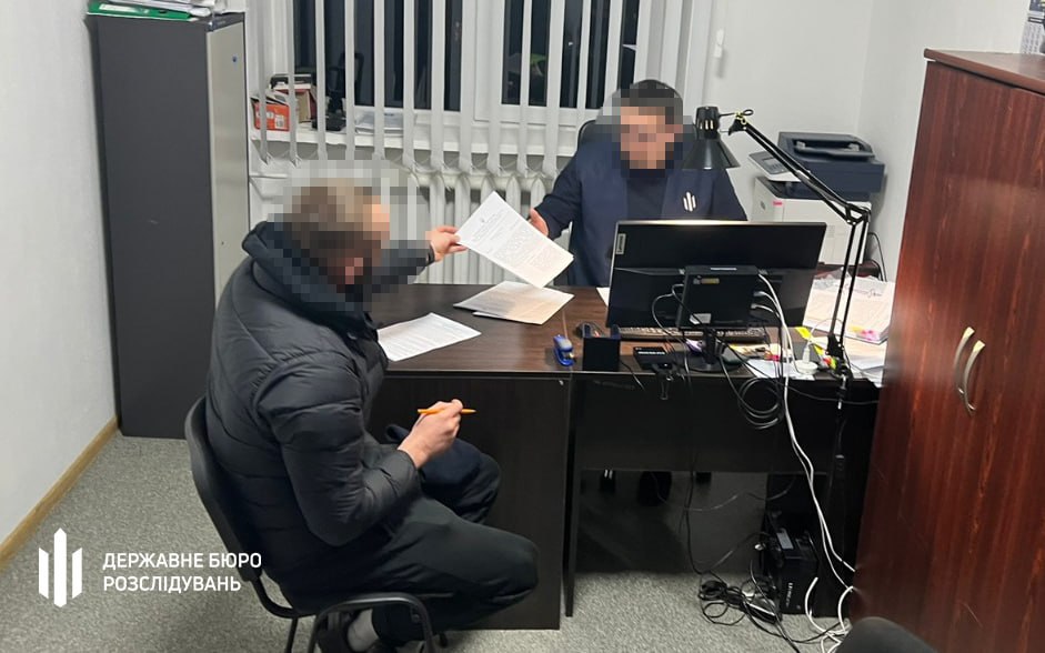 У Тернополі поліцейський документував створення власної нарколабораторії  